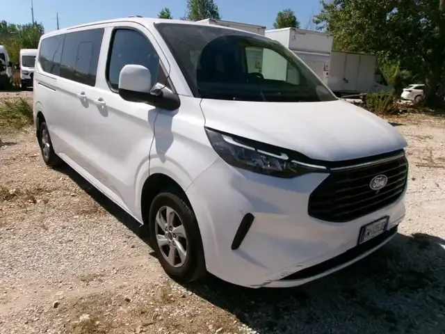 Ford Tourneo Custom