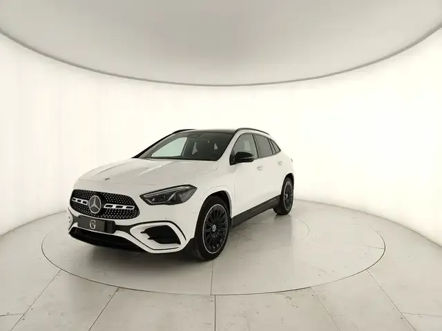 Mercedes-Benz GLA 180