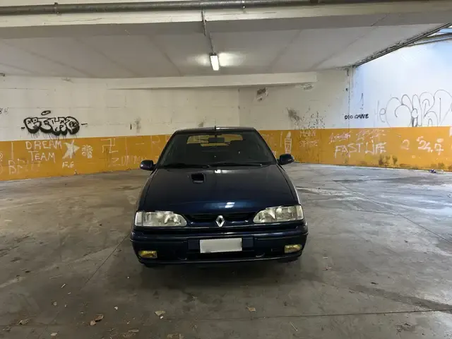 Renault R 19