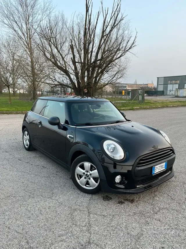 MINI Mini 4ª serie (F56)