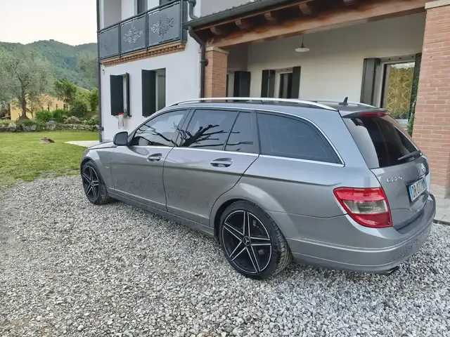 Mercedes-Benz C 220