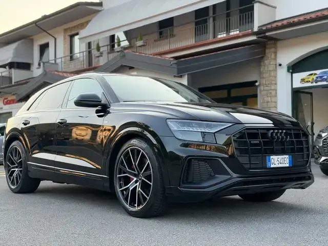Audi Q8