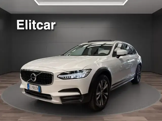 Volvo V90 Cross Country