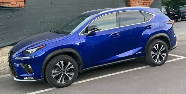 Lexus NX 300
