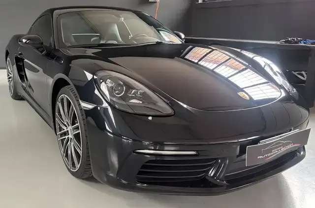Porsche 718 Cayman