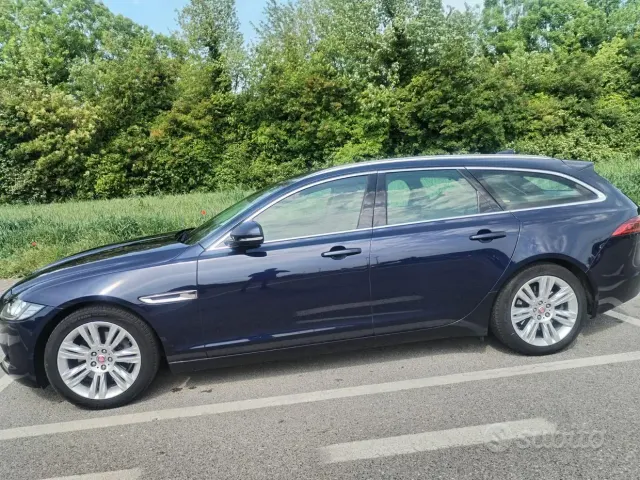 Jaguar XF 2ª serie (X260)