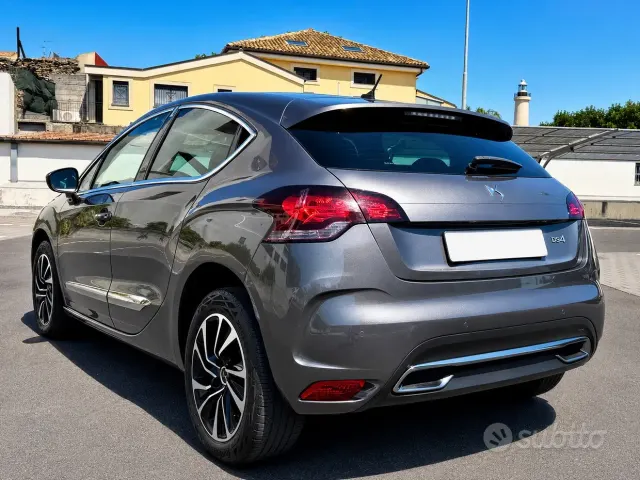 DS DS 4