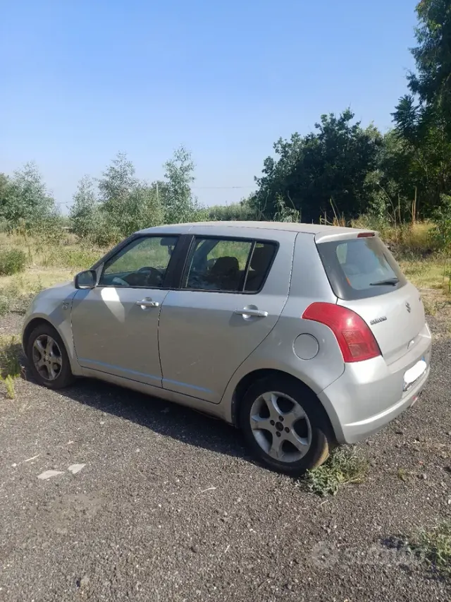 Suzuki Swift (2005-2010)