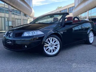 RENAULT Megane Mégane C-C 1.9 dCi/130CV Dynamiqu