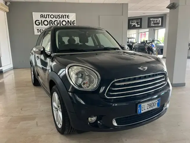 MINI One Countryman