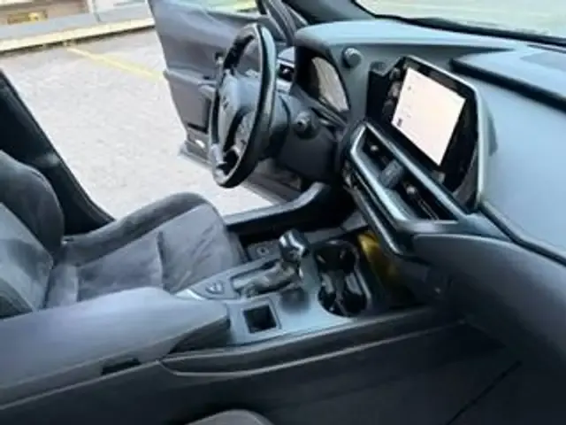 Lexus UX 250h
