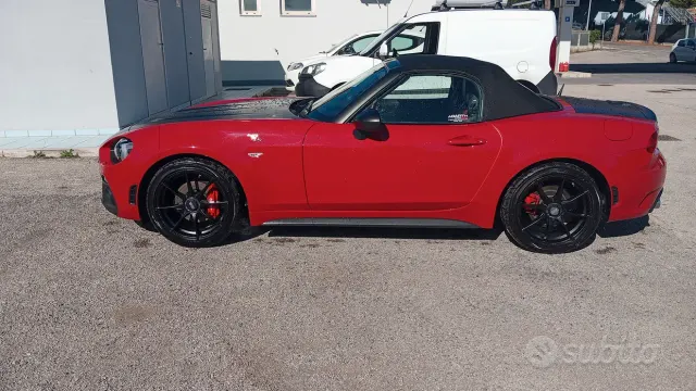 Abarth 124 Spider