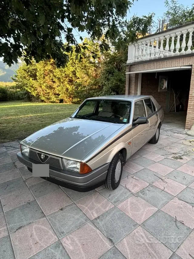 Alfa Romeo 75