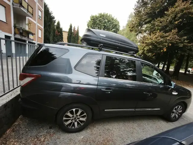 SsangYong Rodius