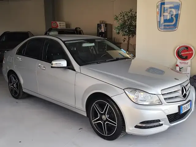 Mercedes-Benz C 180