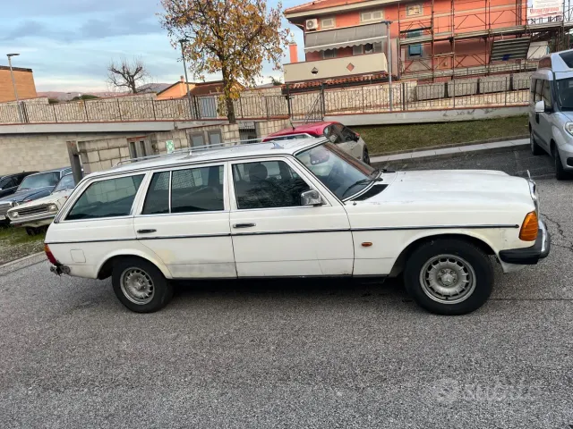 Mercedes-Benz Serie 200-280(W123)