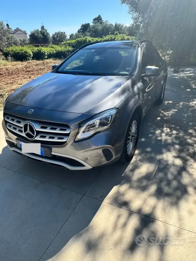Mercedes-Benz GLA (X156)