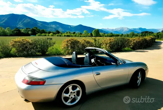 Porsche 911 (996)
