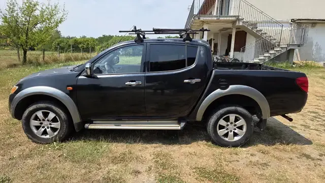 Mitsubishi L200