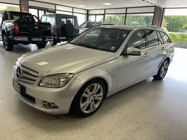 Mercedes-Benz C 220