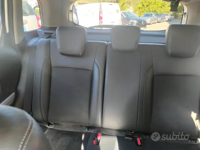 Suzuki Vitara (2015)