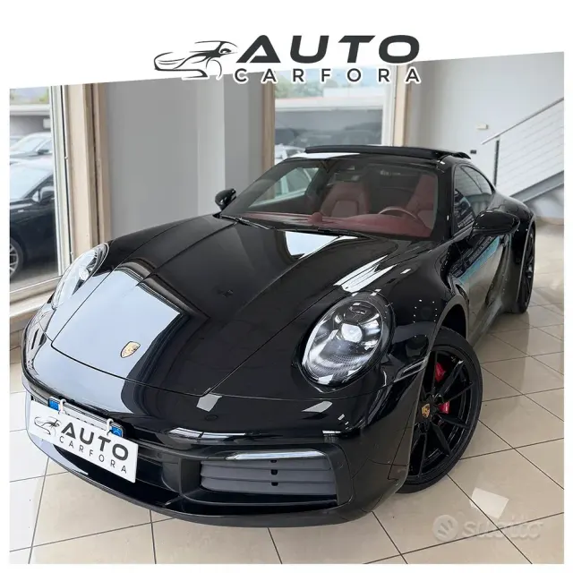 Porsche 911 (992)