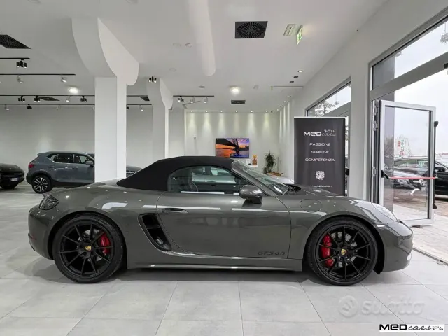 Porsche 718