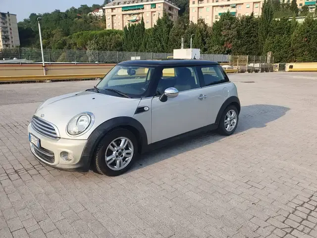 MINI Cooper D