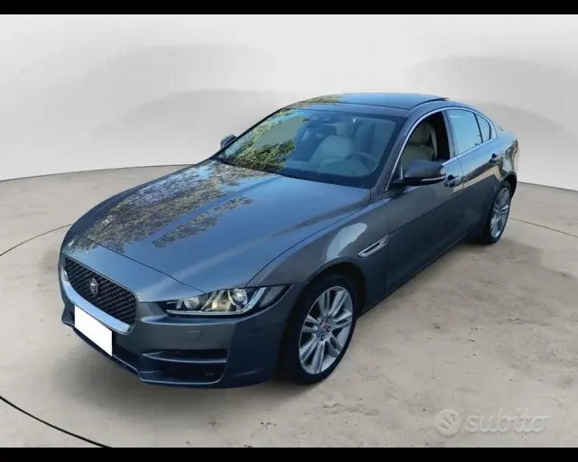 Jaguar XE (X760)