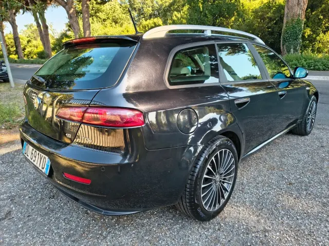 Alfa Romeo 159