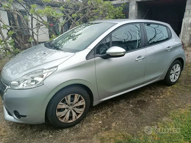 Peugeot 208 1° serie