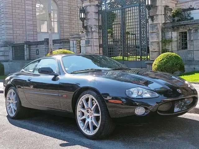 Jaguar XKR