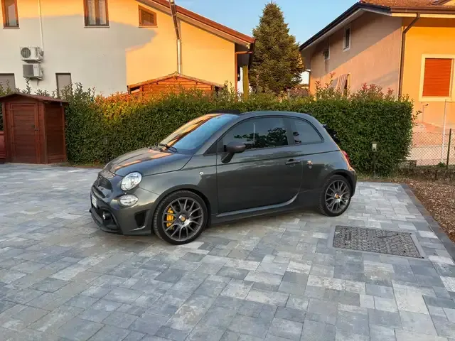 Abarth 595 Competizione