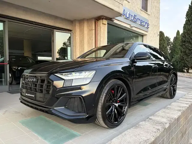 Audi Q8