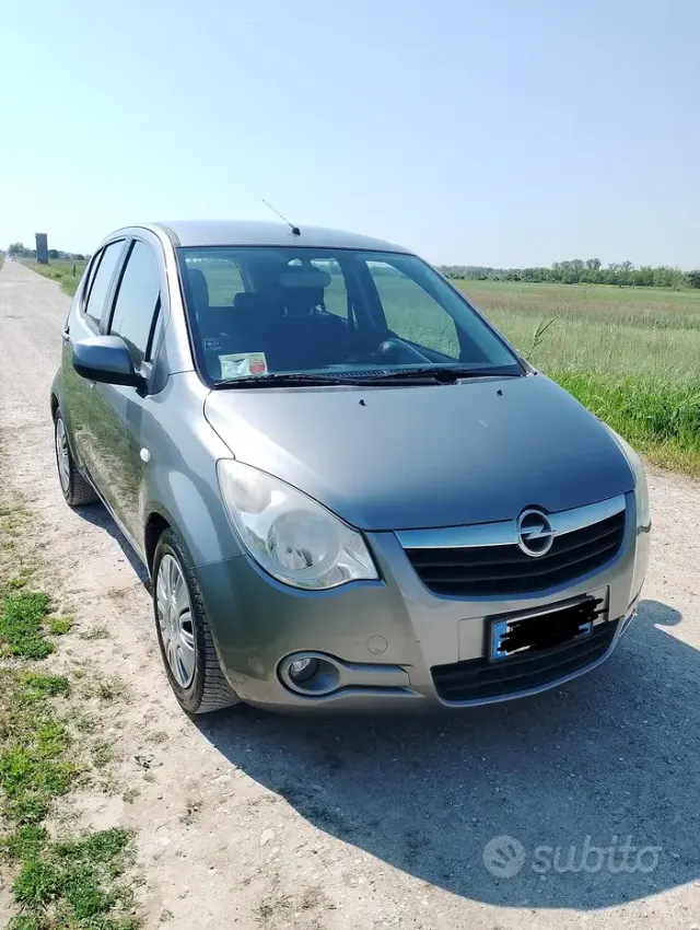 Opel Agila 2ª serie