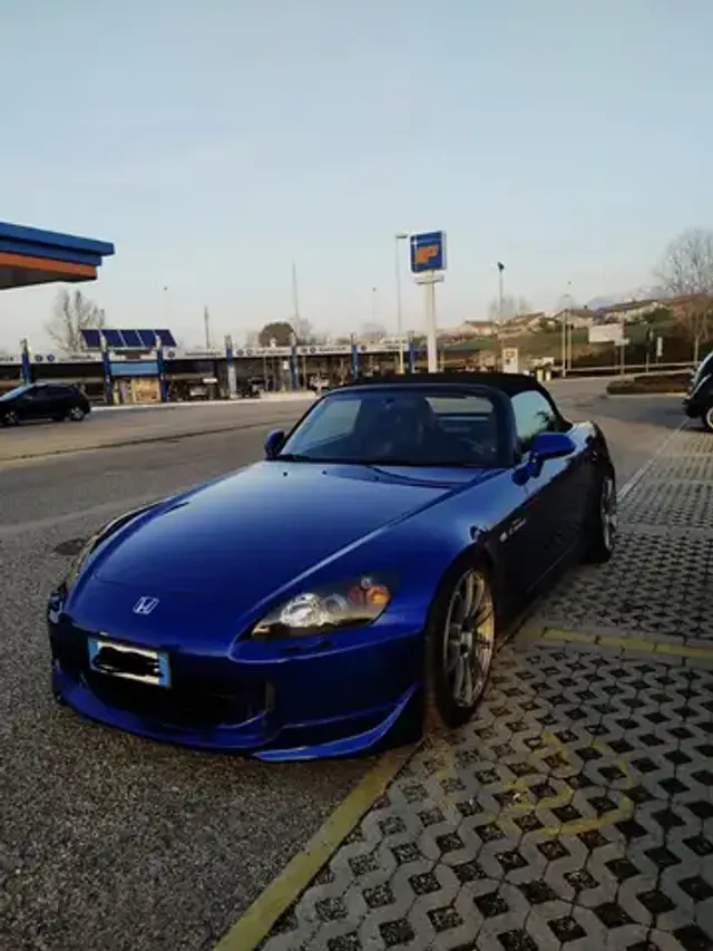 Honda S 2000