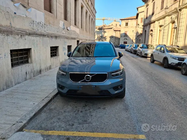 Volvo XC40 (2017-->)