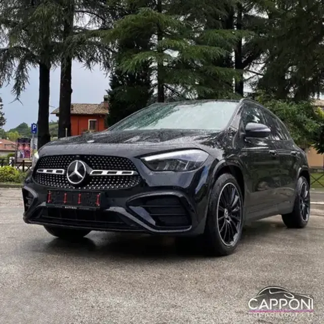 Mercedes-Benz GLA 200