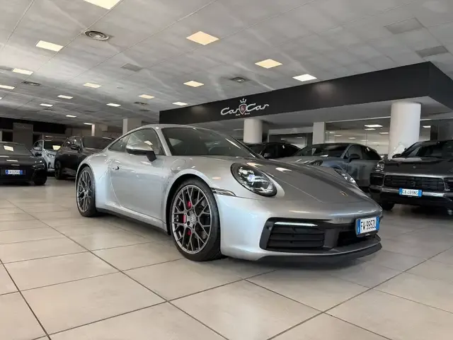Porsche 992