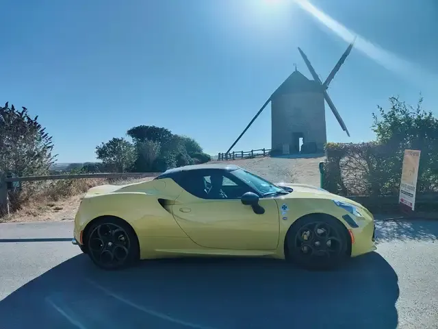 Alfa Romeo 4C
