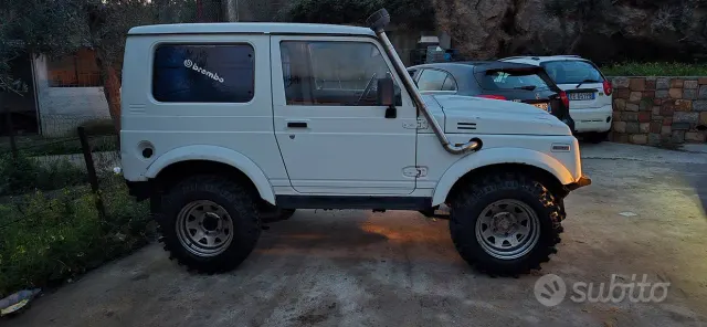 Suzuki Samurai
