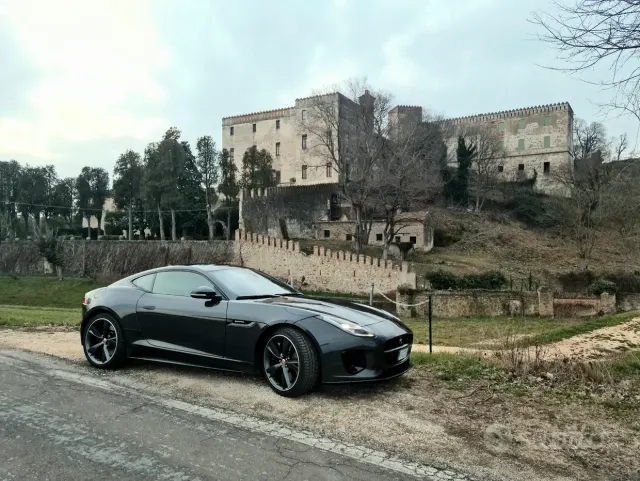 Jaguar F-Type (X152)