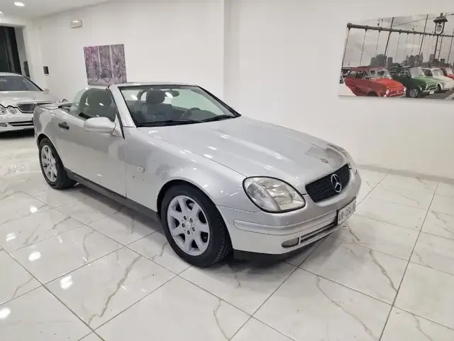 Mercedes-Benz SLK 200