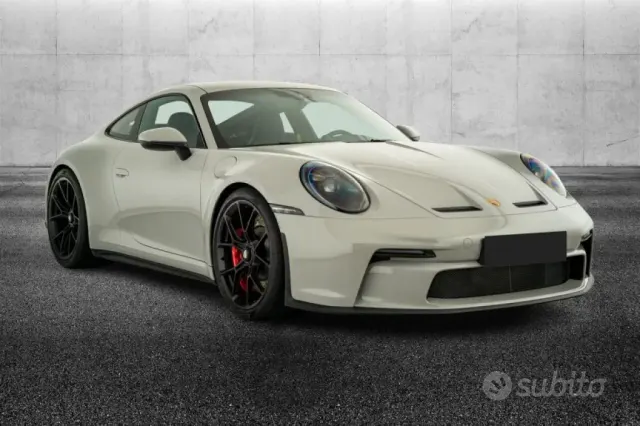 Porsche 911 (992)