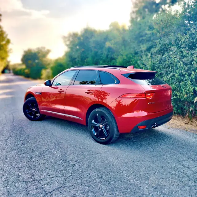 Jaguar F-Pace (X761)