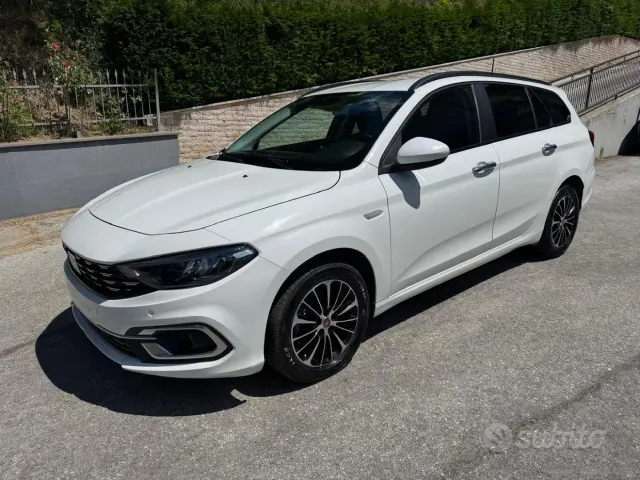 Fiat Tipo (2015-->)