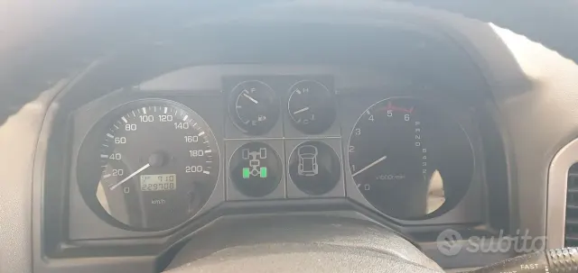 Mitsubishi Pajero (2000-2007)