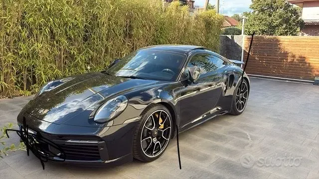 Porsche 911 (992)