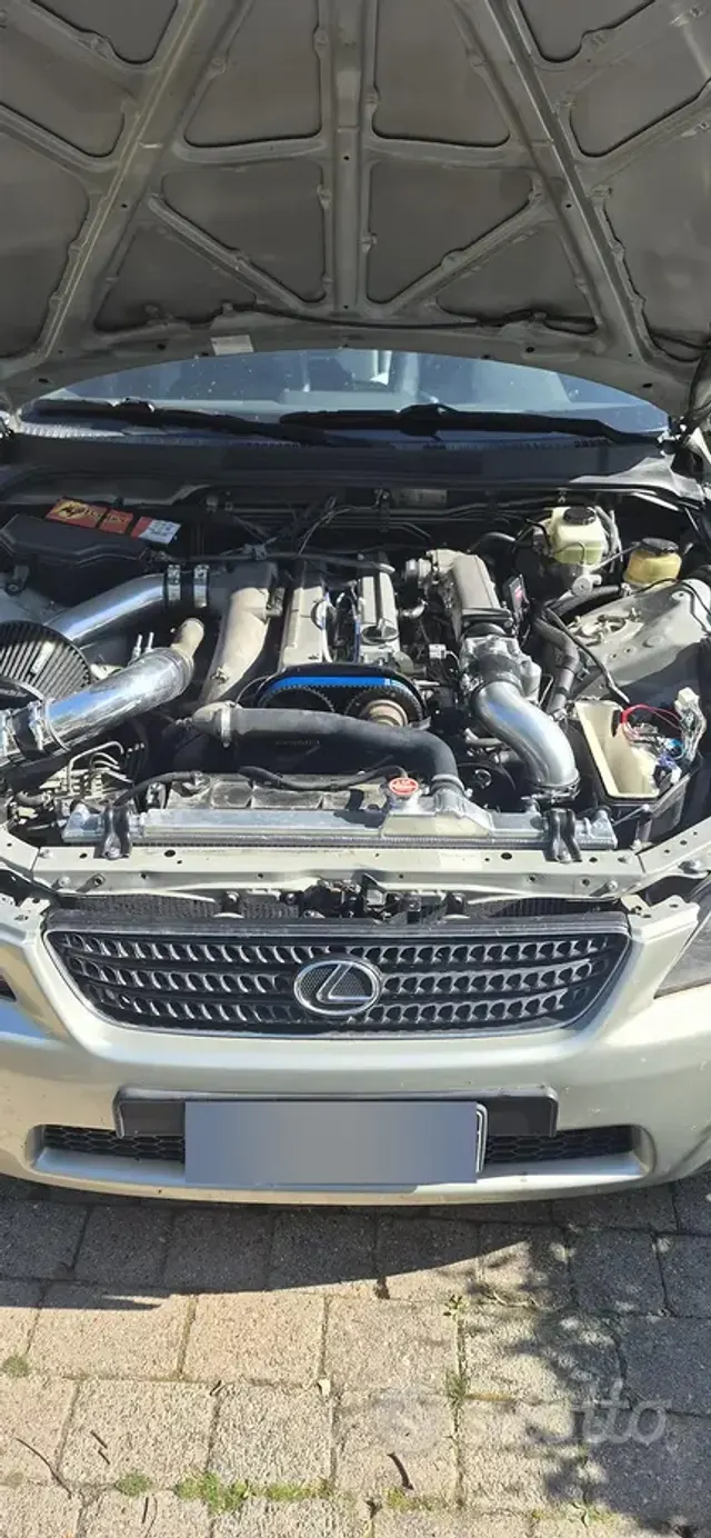 Lexus IS 1ª serie