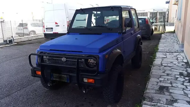 Suzuki Santana
